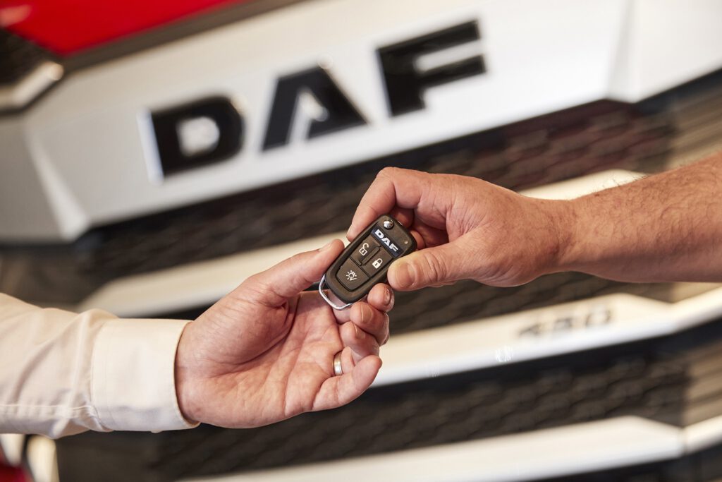 Передача автомобіля DAF